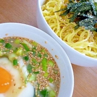 温玉入り❤ごまごまダレ　冷やしざるラーメン